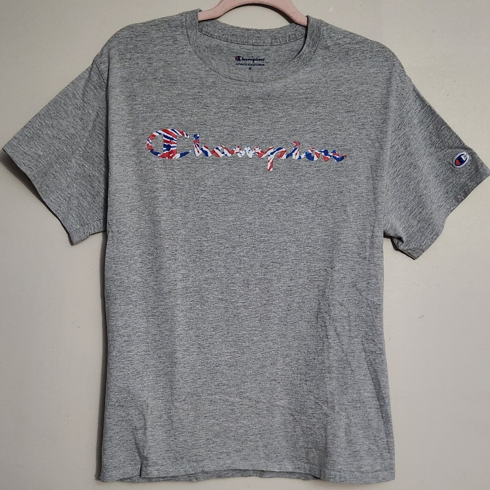 Men's Champion short sleeve t shirt Size M
